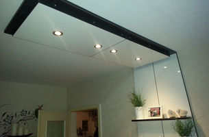 Beleuchtungsdesign:  Ausgestaltung einer Küchenbeleuchtung in Kombination mit einem dekorativen Küchenregal.